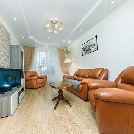 Apartament Flat Kijów Zewnętrze zdjęcie